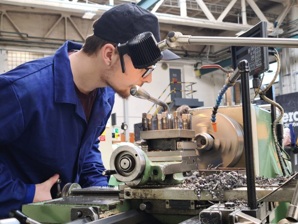 Obráběč kovů