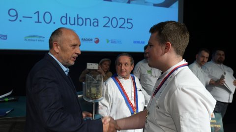 Talentovaný kuchař s vlastními noži i sny